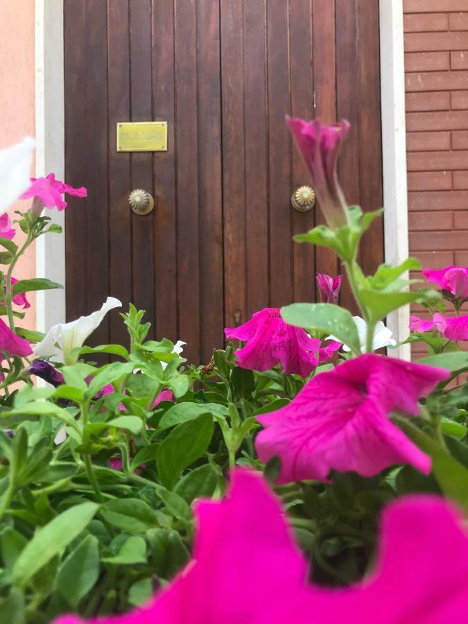 Simple And Very Nice Olbia Exterior foto